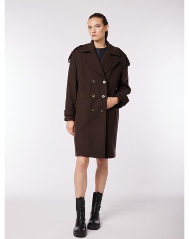 Abrigo marrón con cierre... 2