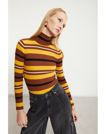 Jersey de rayas de cuello... 2