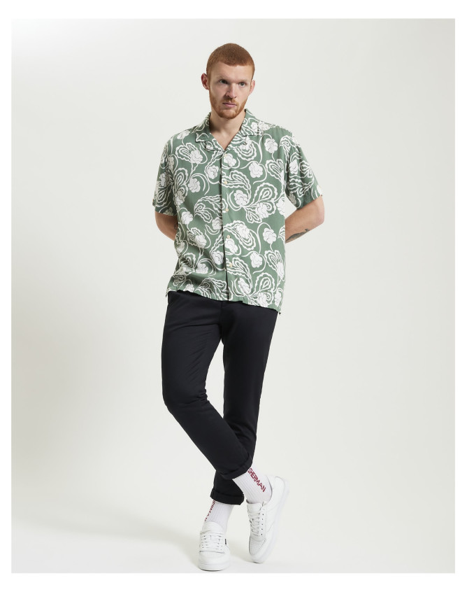 Camisa manga corta con estampado...