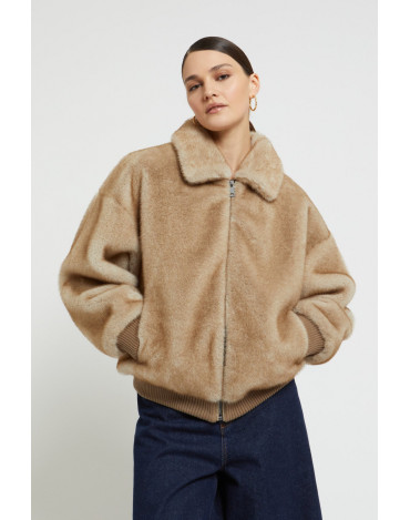 Cazadora de pelo sintético... 2