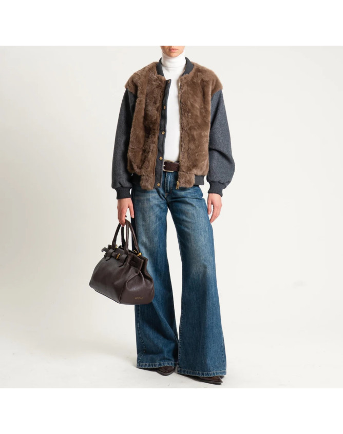 Cazadora bomber con piel sintética...