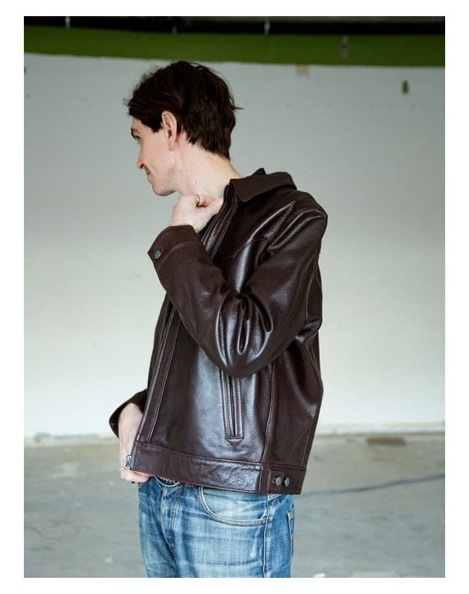 Cazadora marrón de cuero Nudie Jeans