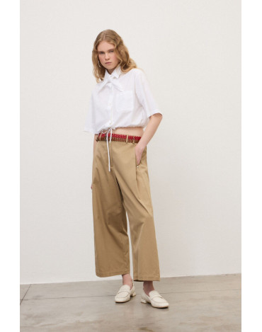 Camisa corta con pañuelo...