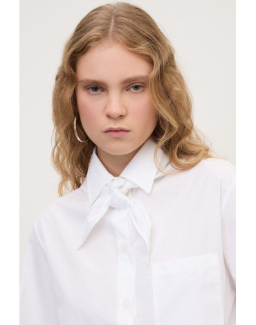 Camisa corta con pañuelo... 2