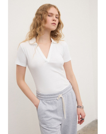 Suéter con cuello en V... 2